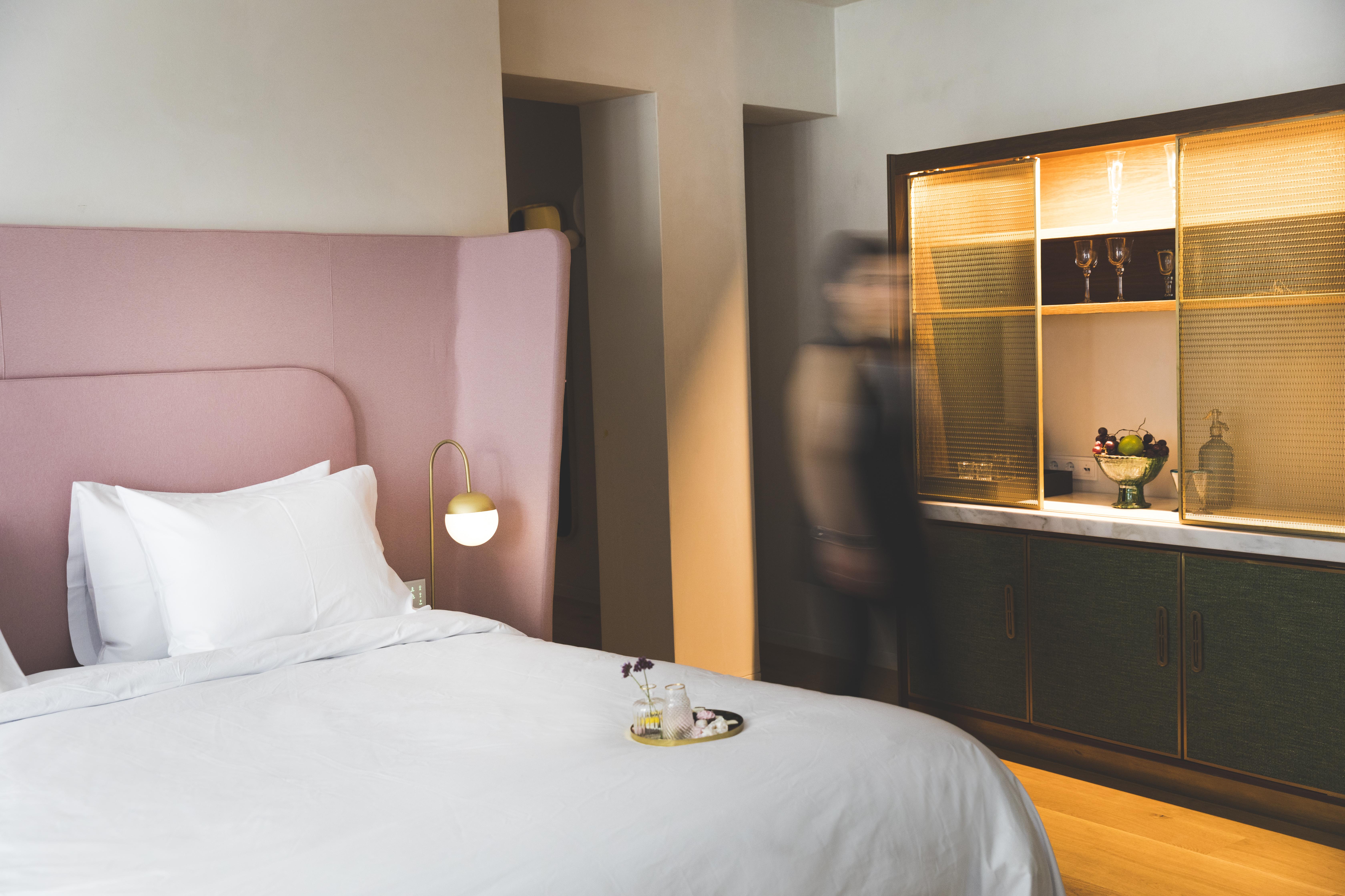 Gatsby Athens Hotel Bagian luar foto A room at the hotel